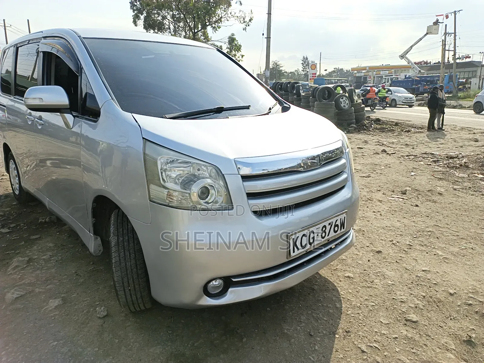 Toyota Noah 2008 Silver