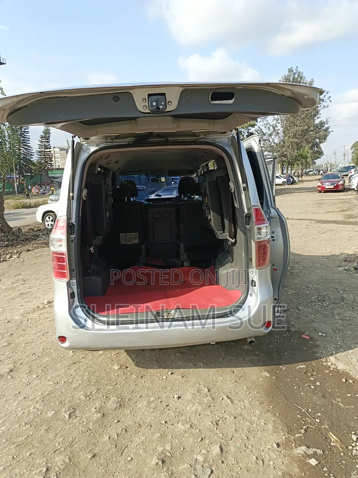 Toyota Noah 2008 Silver