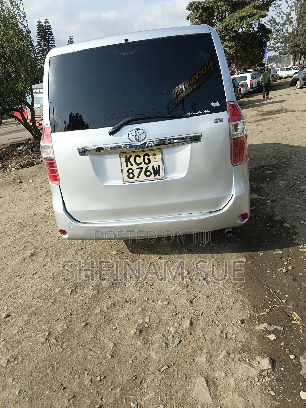 Toyota Noah 2008 Silver