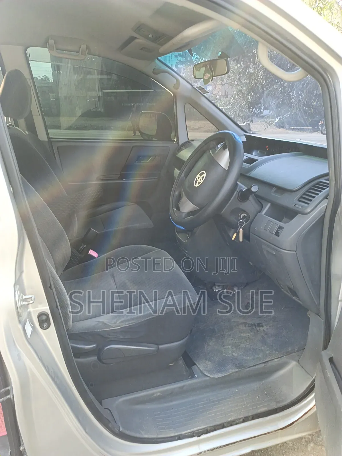 Toyota Noah 2008 Silver