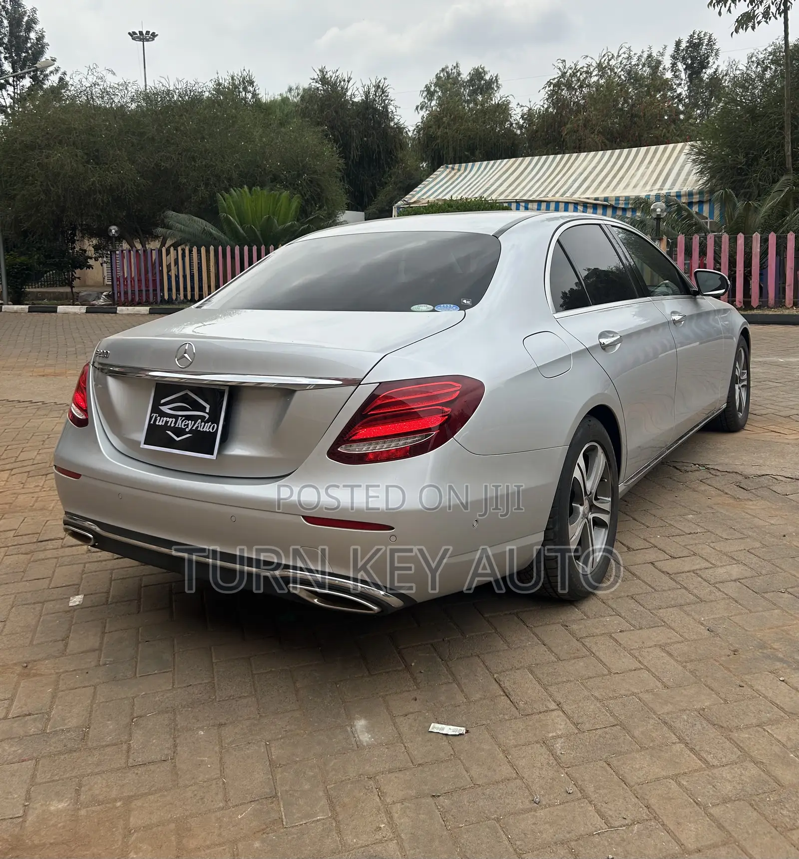Mercedes-Benz E200 2018 Silver