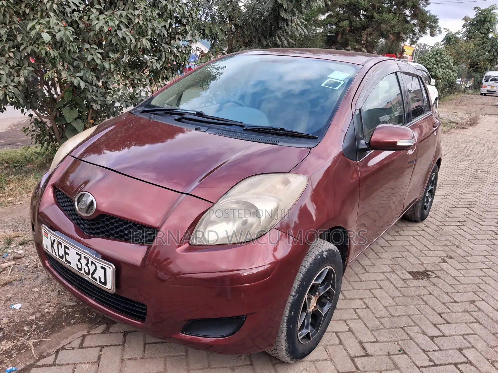 Toyota Vitz 2008 Maroon