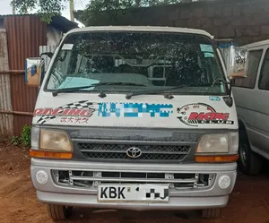 Toyota HiAce 2005 Grey