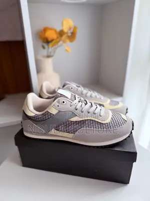Zara Retro Mesh Sneakers
