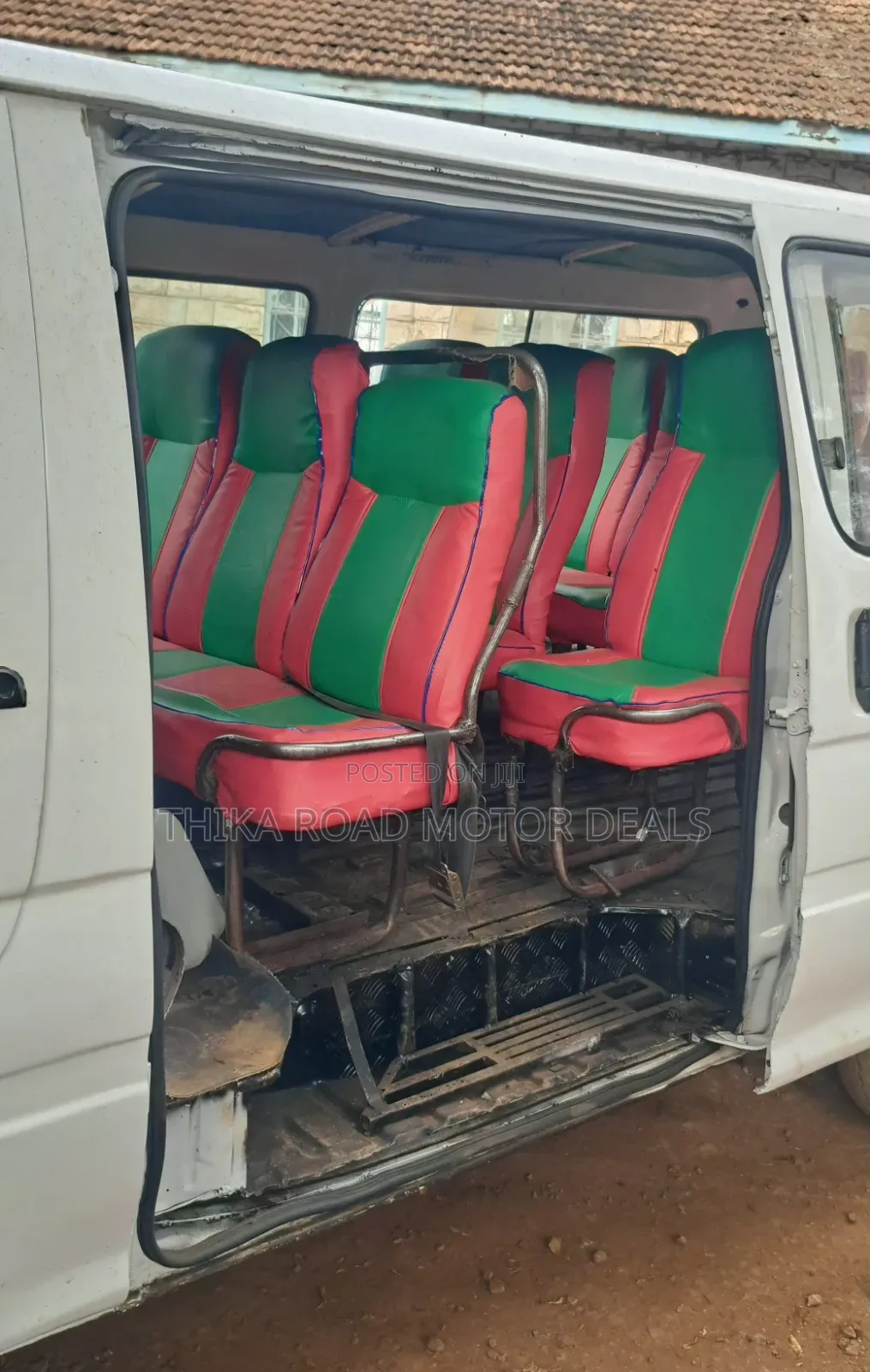 Toyota HiAce 2005 White