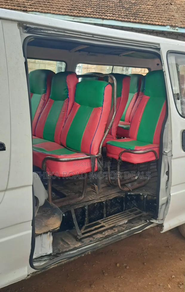 Toyota HiAce 2005 White - thumbnail 8
