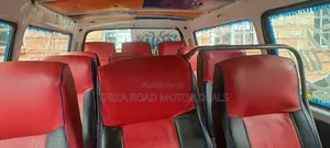 Toyota HiAce 2004 White