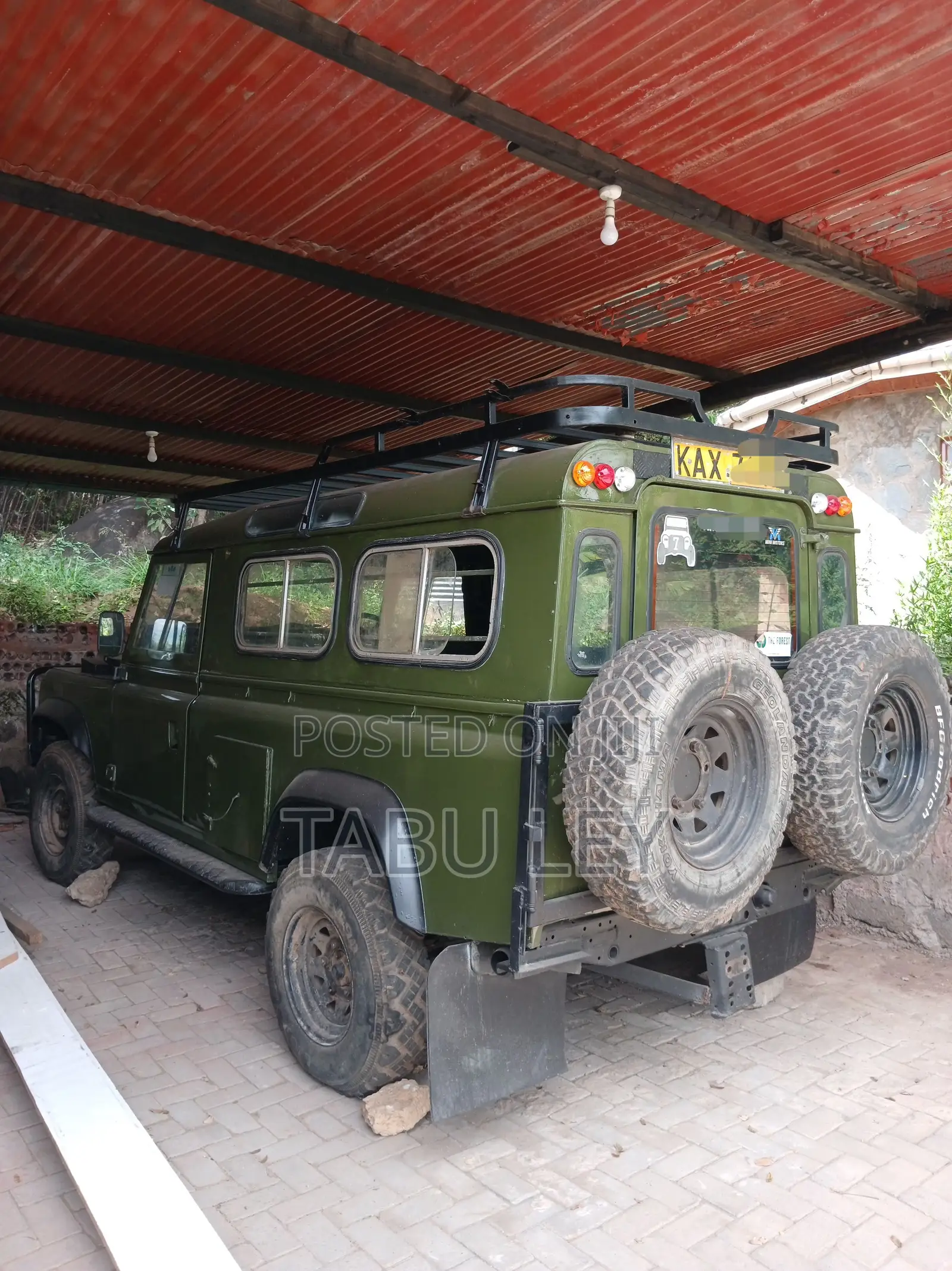 Land Rover Defender 110 2.5 TDi 2006 Green