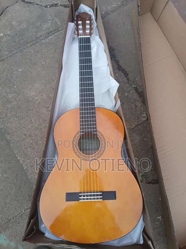 Yamaha C40 Classical Guitar