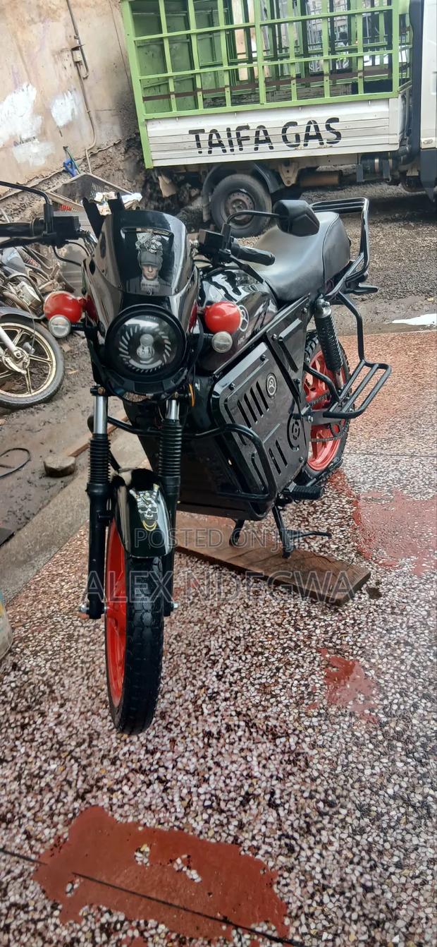 Arc Vector 2025 Black