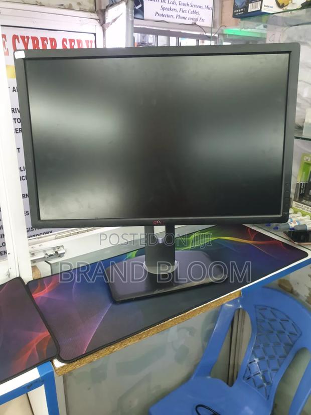 24" Monitor
