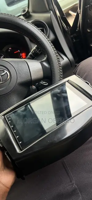 7” Car Android Radio With Rav 4 Console.