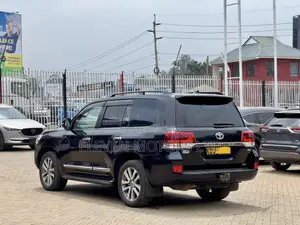 Toyota Land Cruiser 2017 Black