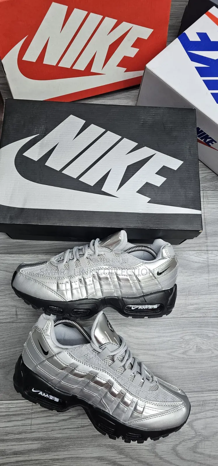 New In
Airmax 95
 Plan Colours