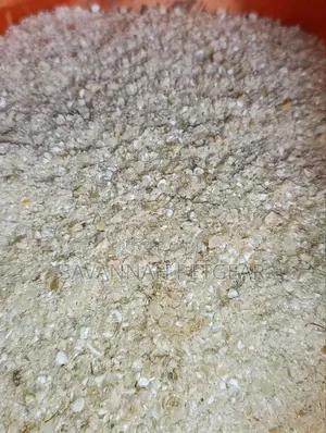 Broken Maize for Chicks and Chicken (High Quality) - 50kg