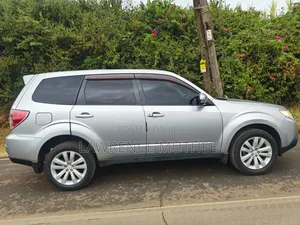 Subaru Forester 2011 Silver