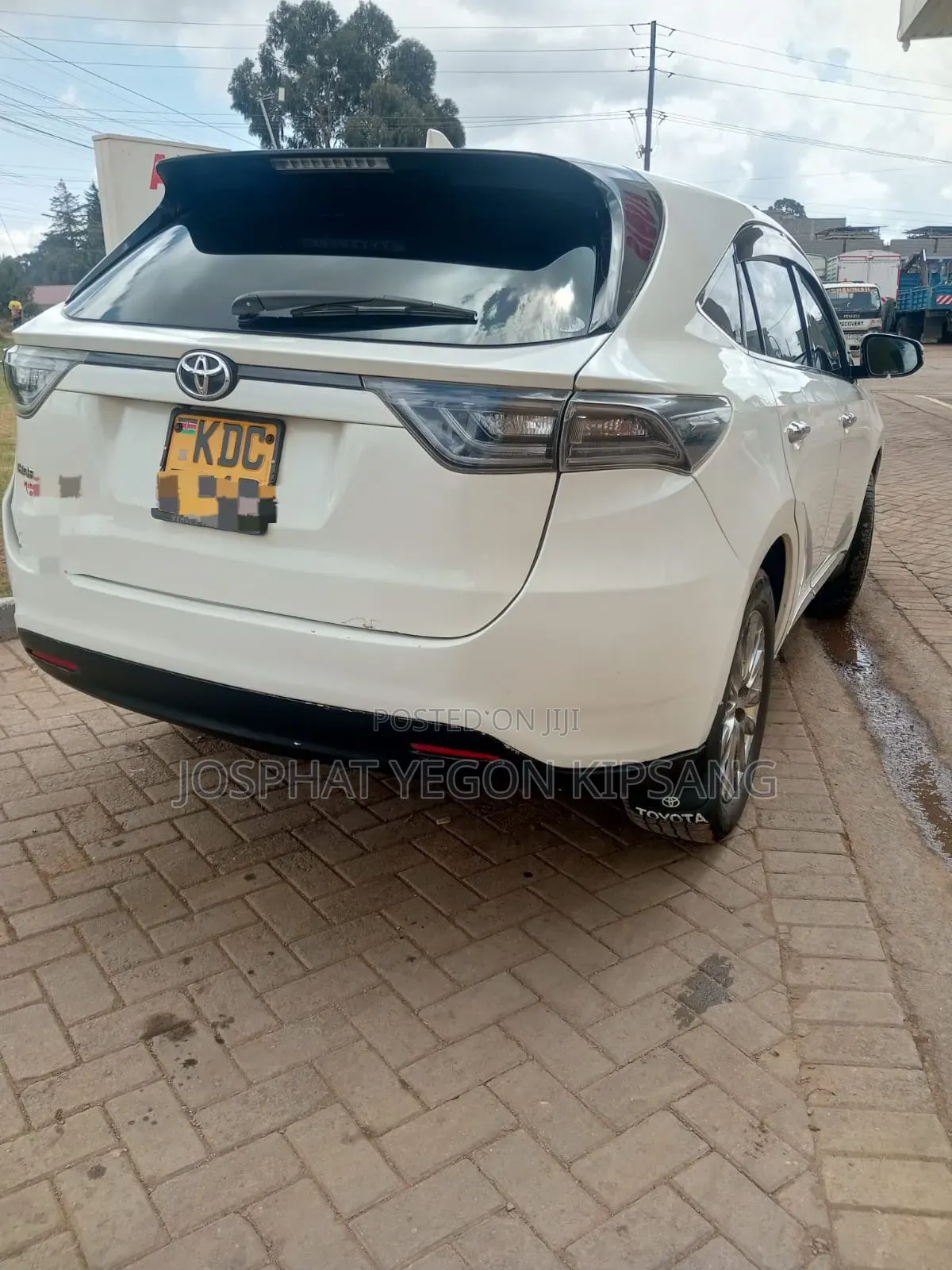 Toyota Harrier 2.0 2014 White