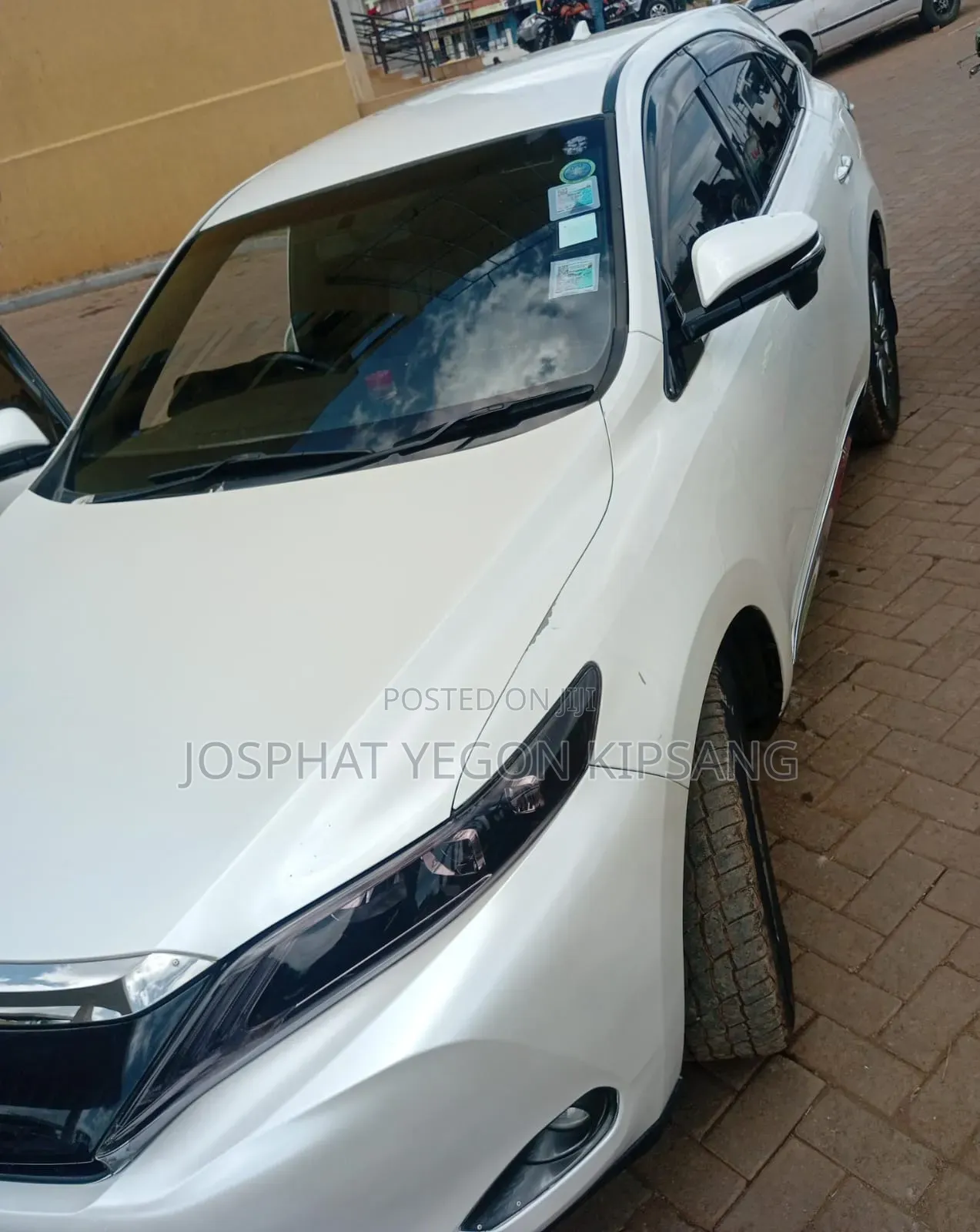 Toyota Harrier 2.0 2014 White