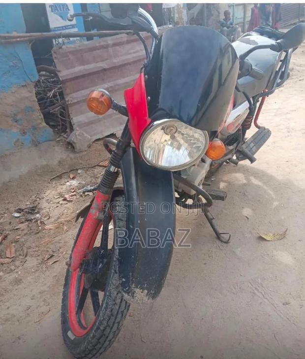 Bajaj Boxer 150 UG 2024 Red - thumbnail 3