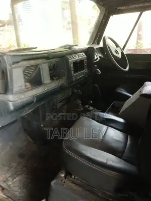 Land Rover Defender 110 2.5 TDi 2006 Green