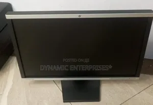 24 Inch Hp Monitor With Vga and Display