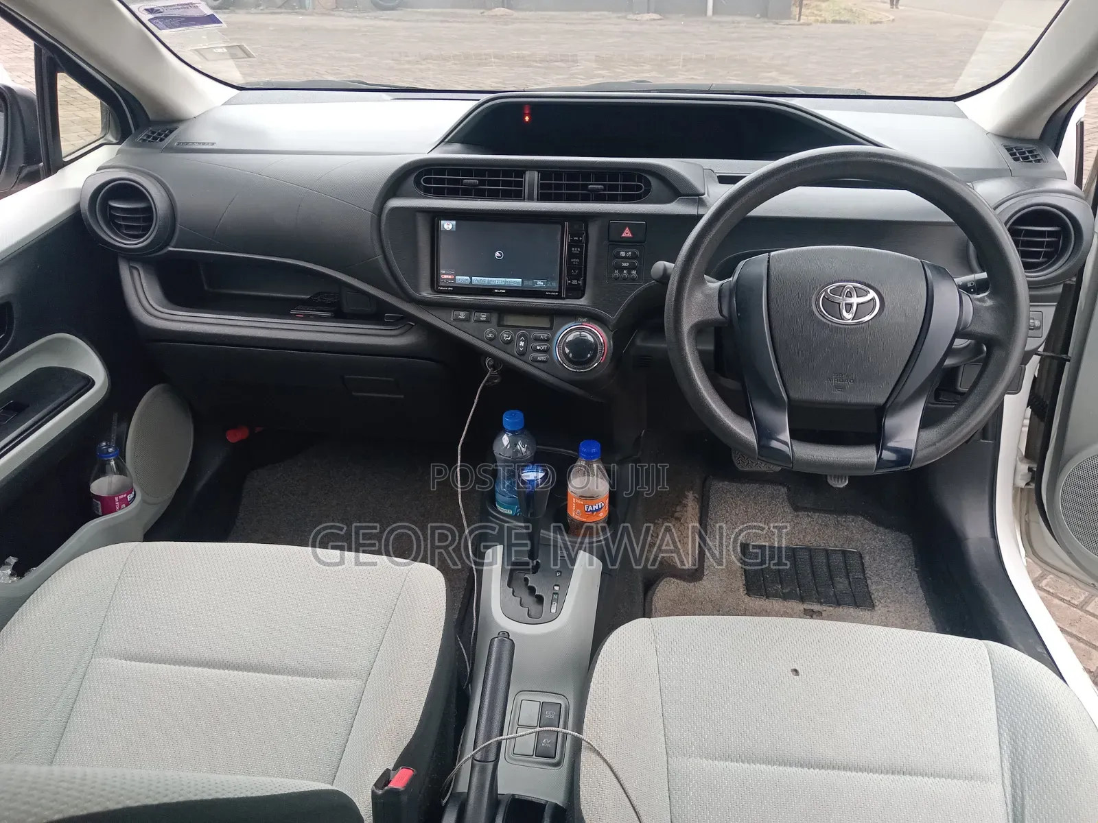 Toyota Aqua 2015 White