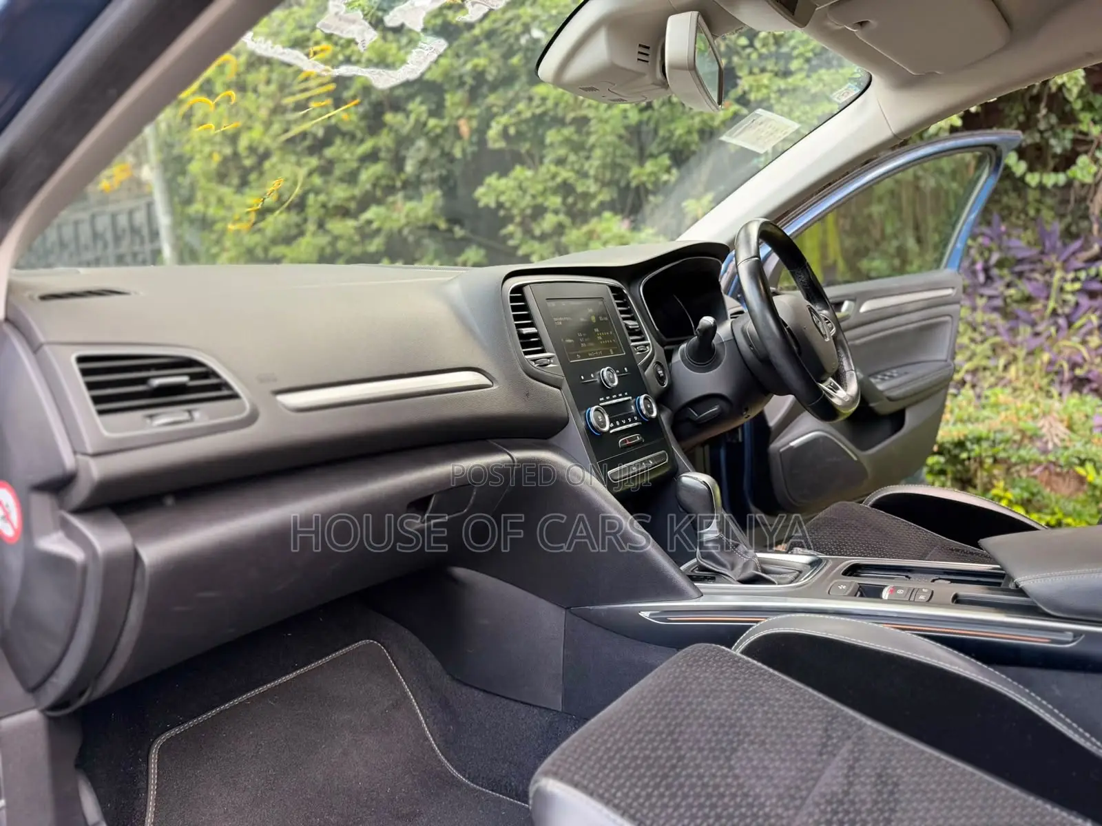 Renault Megane 2019 Blue