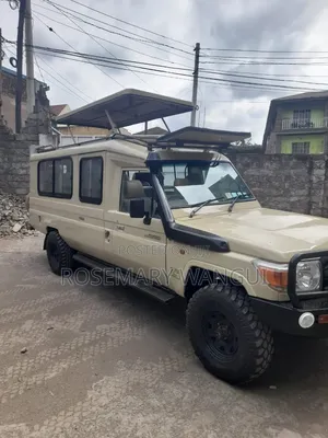 Toyota Land Cruiser 2008 Beige