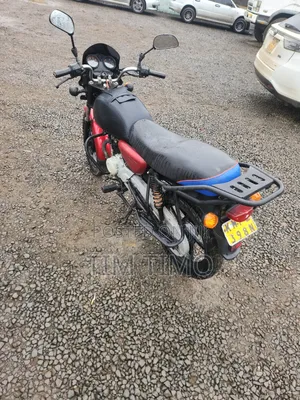 Bajaj Boxer 150 UG 2024 Red