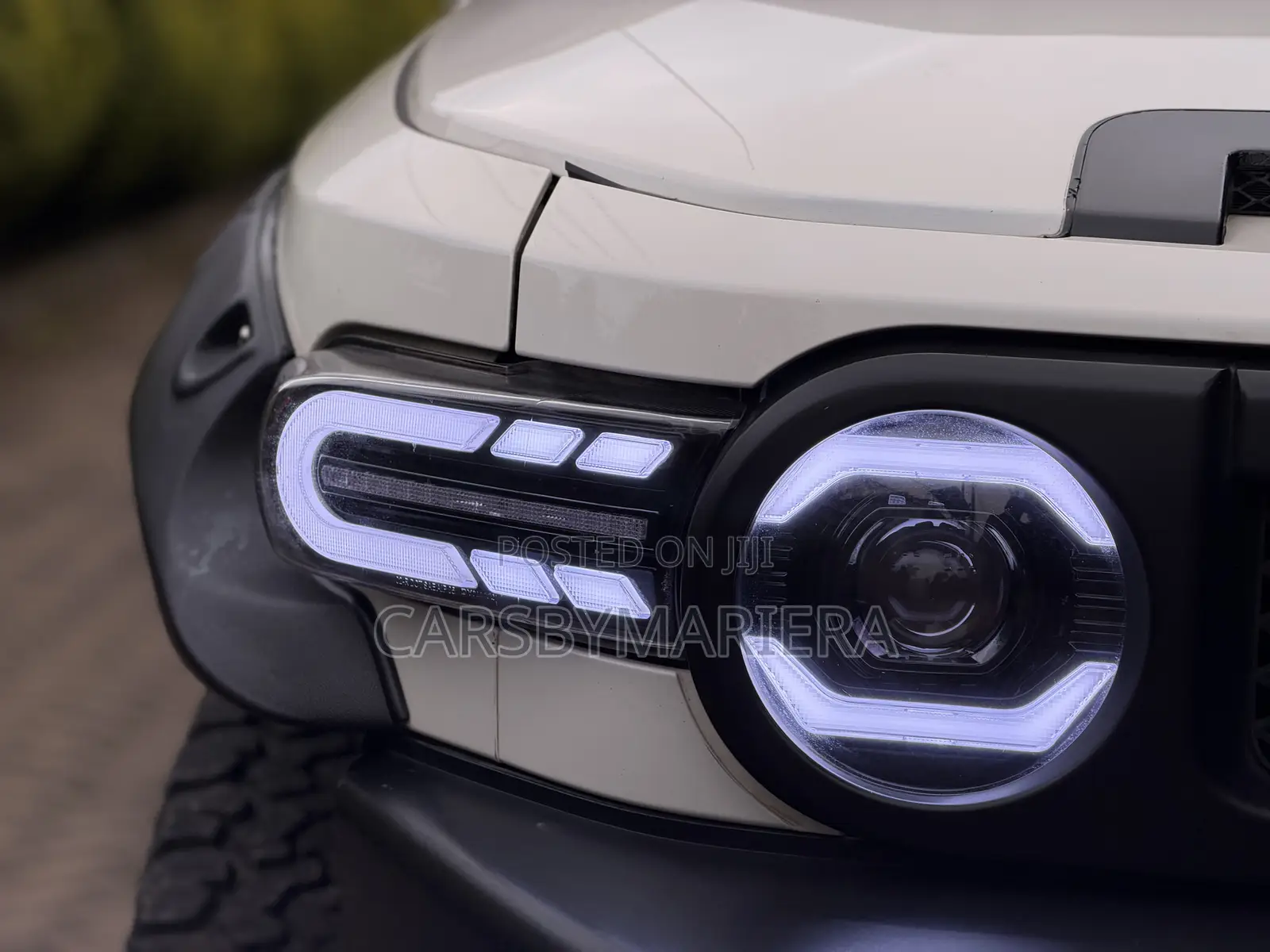 Toyota FJ Cruiser 2014 White