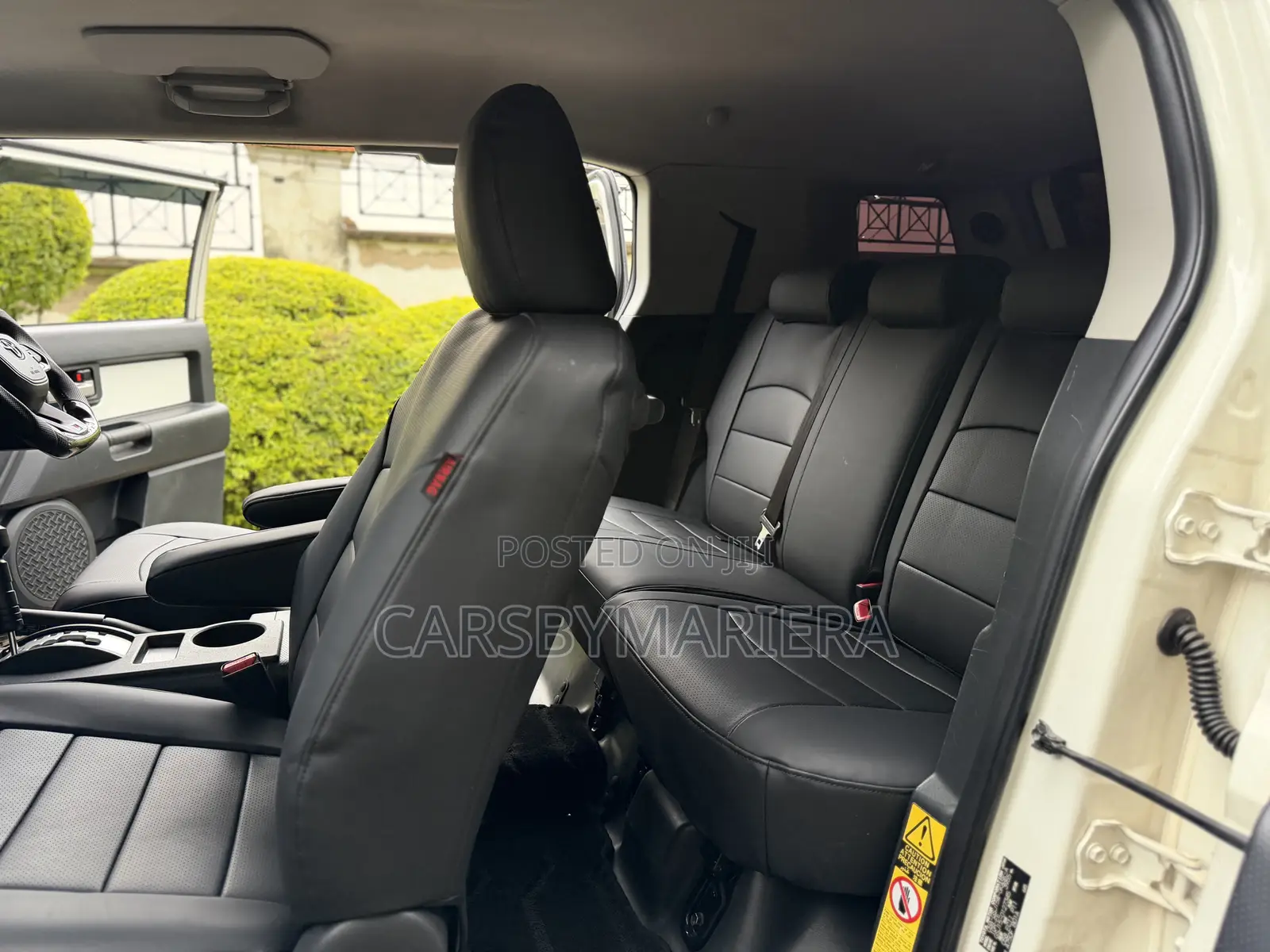 Toyota FJ Cruiser 2014 White