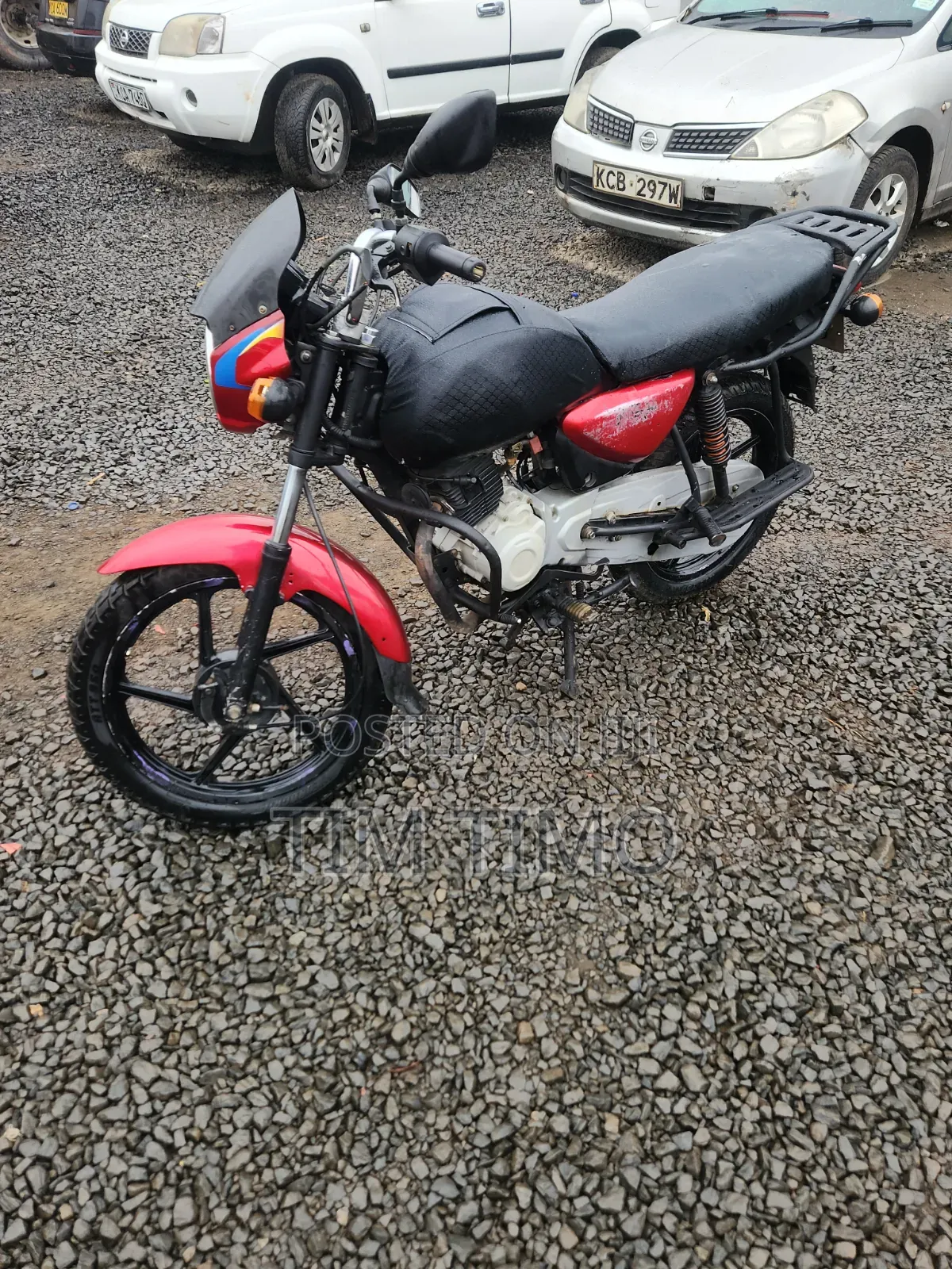 Bajaj Boxer 150 UG 2025 Red