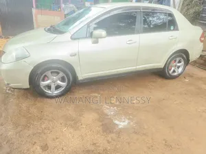 Nissan Tiida 2006 Gold