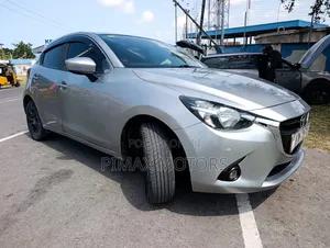 Mazda Demio 2016 Silver