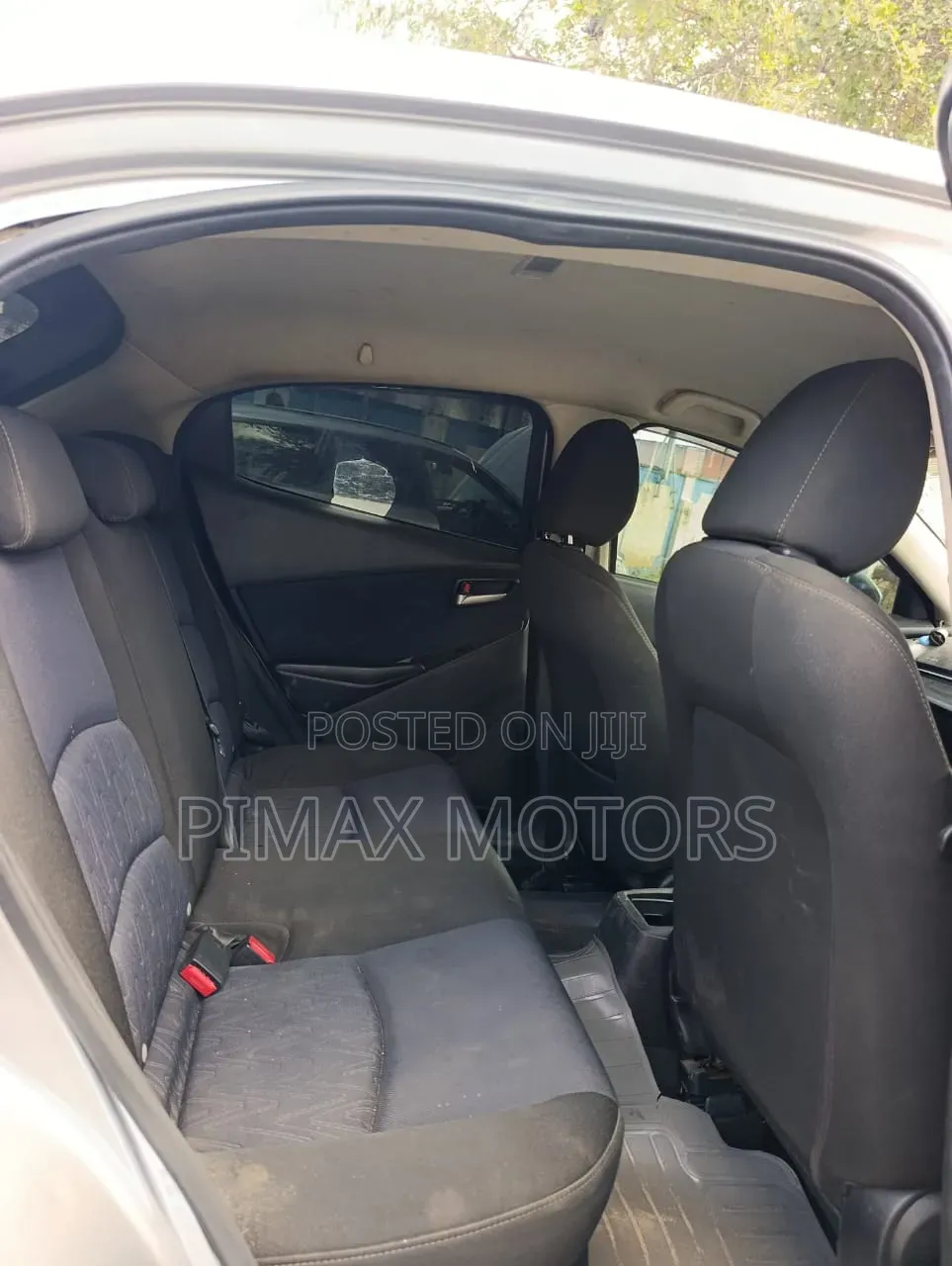 Mazda Demio 2016 Silver