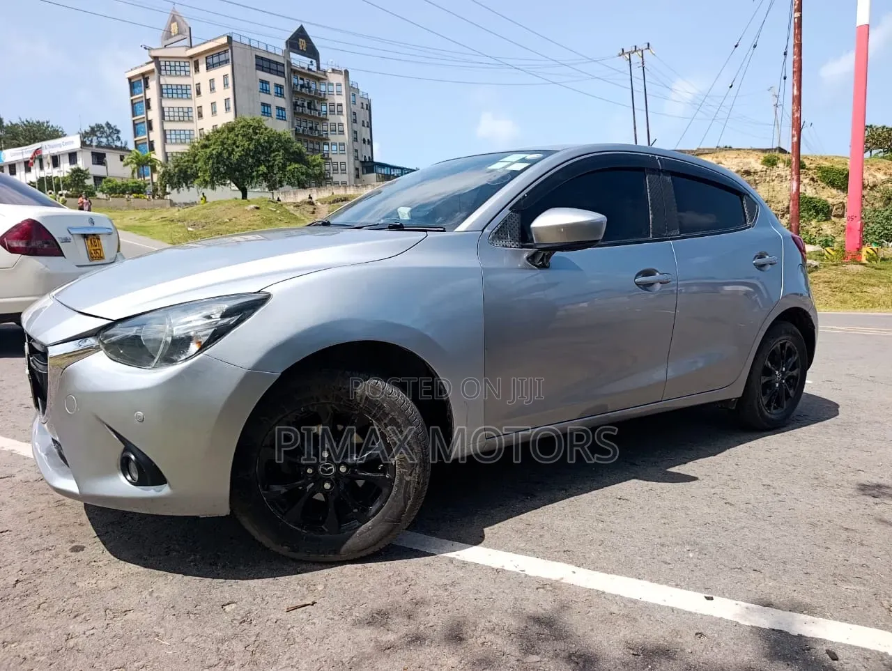 Mazda Demio 2016 Silver