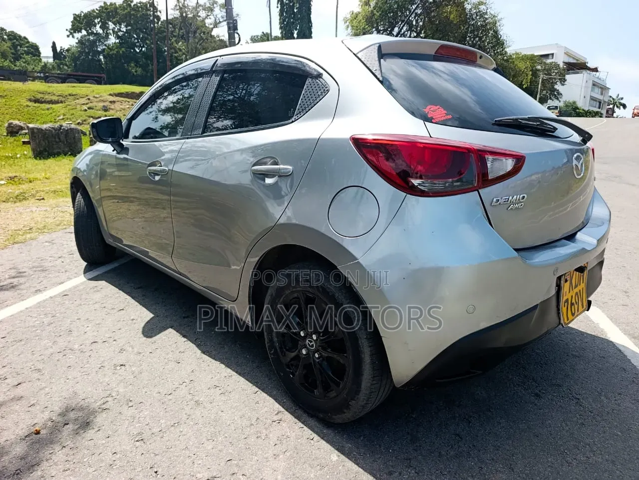 Mazda Demio 2016 Silver