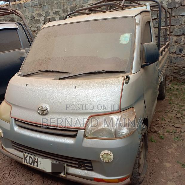 Toyota TownAce 2014 Silver - thumbnail 3