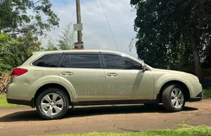 Subaru Outback 2010 Green