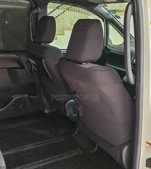 Toyota Voxy 2019 Off white