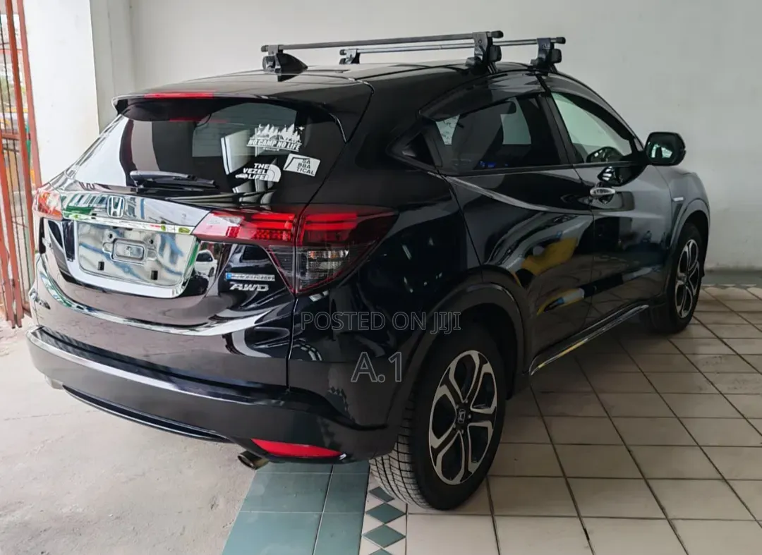 Honda Vezel 2019 Black