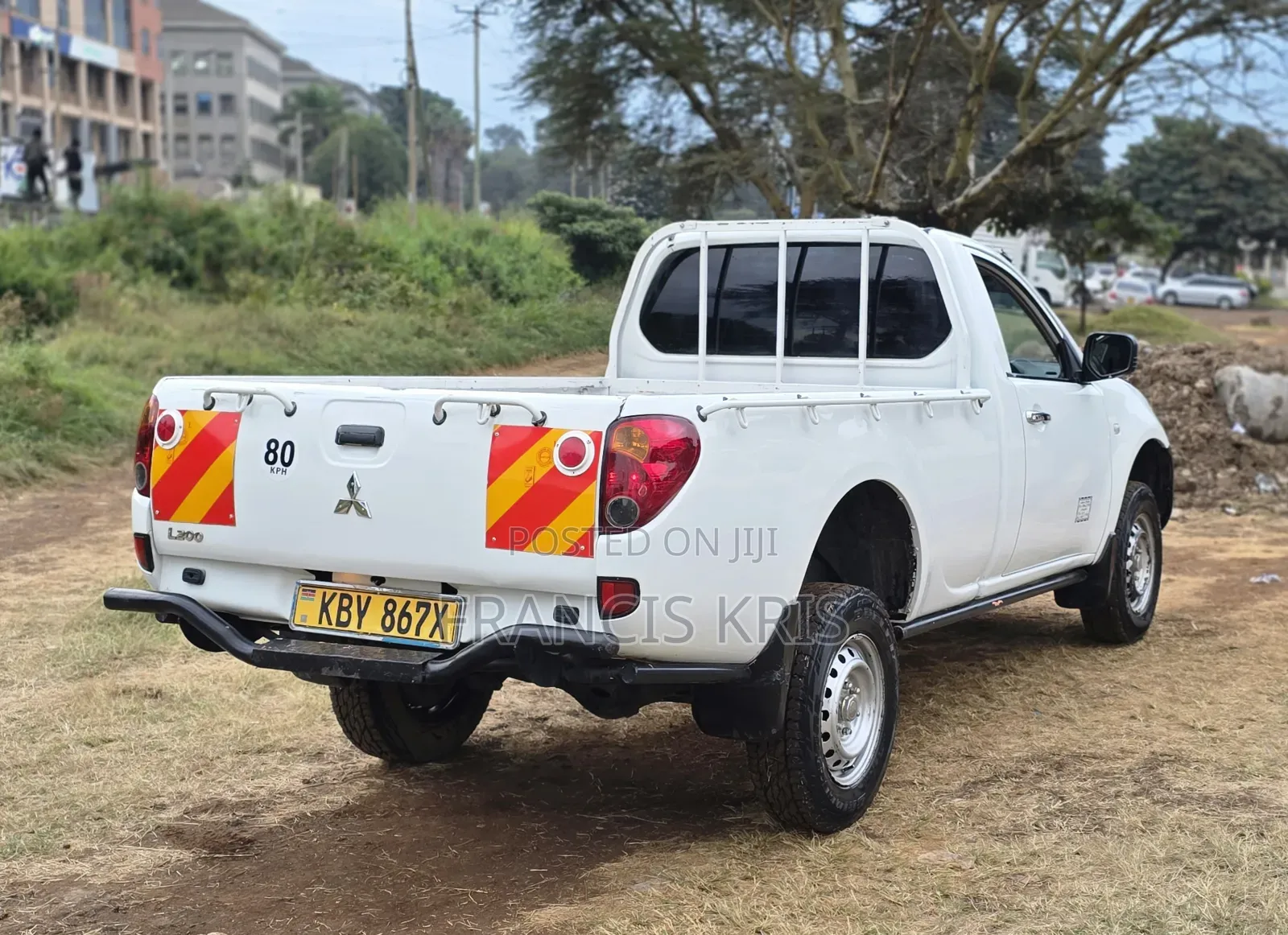 Mitsubishi L200 2010 White