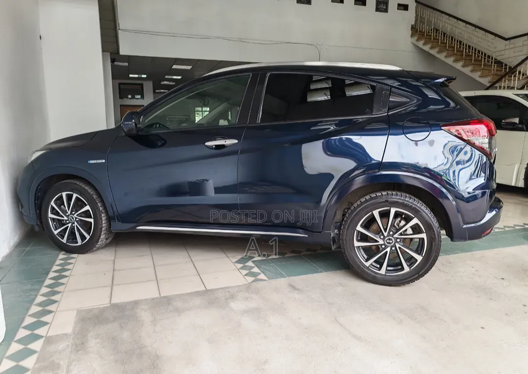 Honda Vezel 2019 Blue