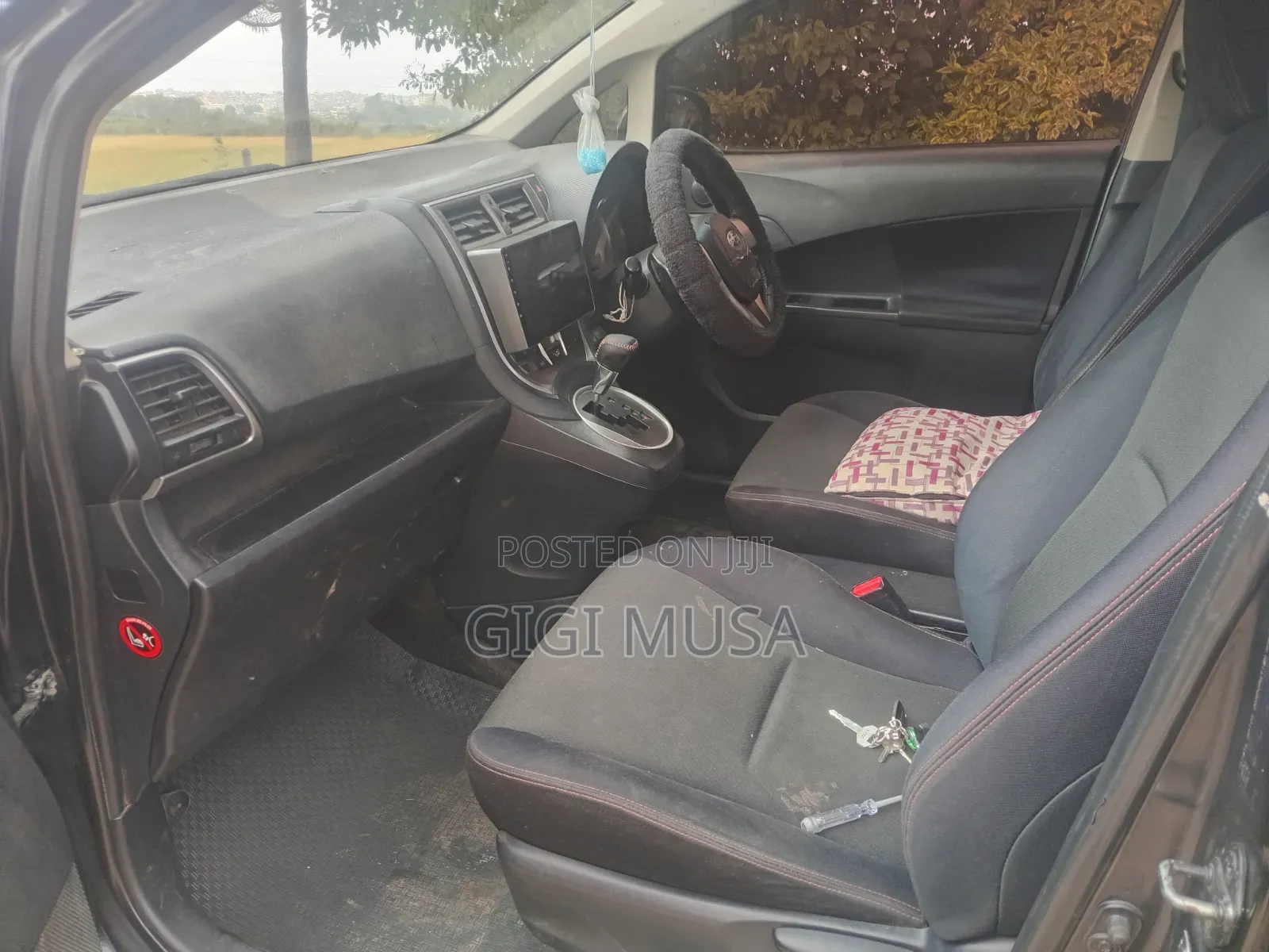 Subaru Trezia 2012 Black