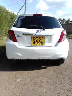 Toyota Vitz 2011 White