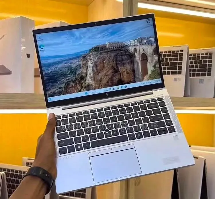 Laptop HP EliteBook 1040 G6 16GB Intel Core i7 SSD 512GB