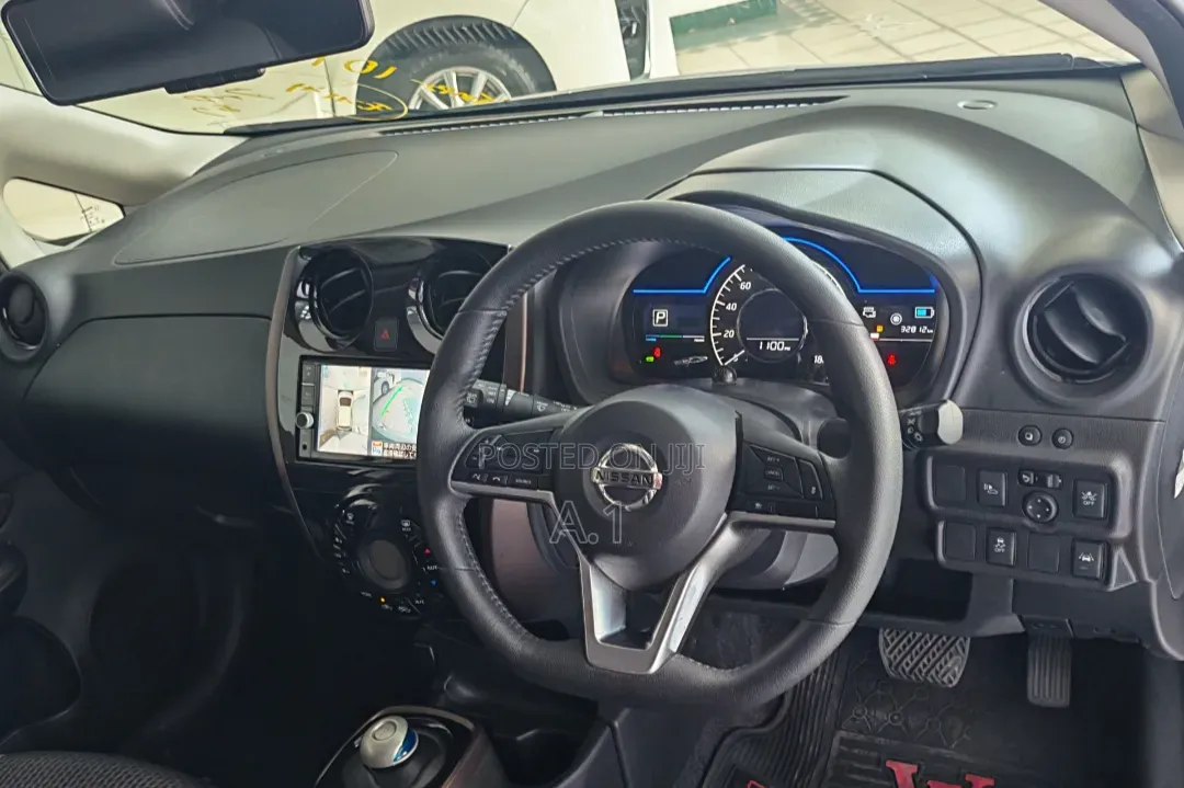 Nissan Note 2019 Silver