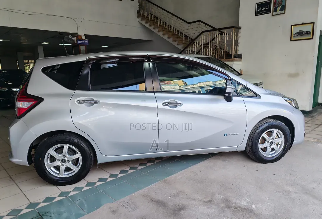 Nissan Note 2019 Silver