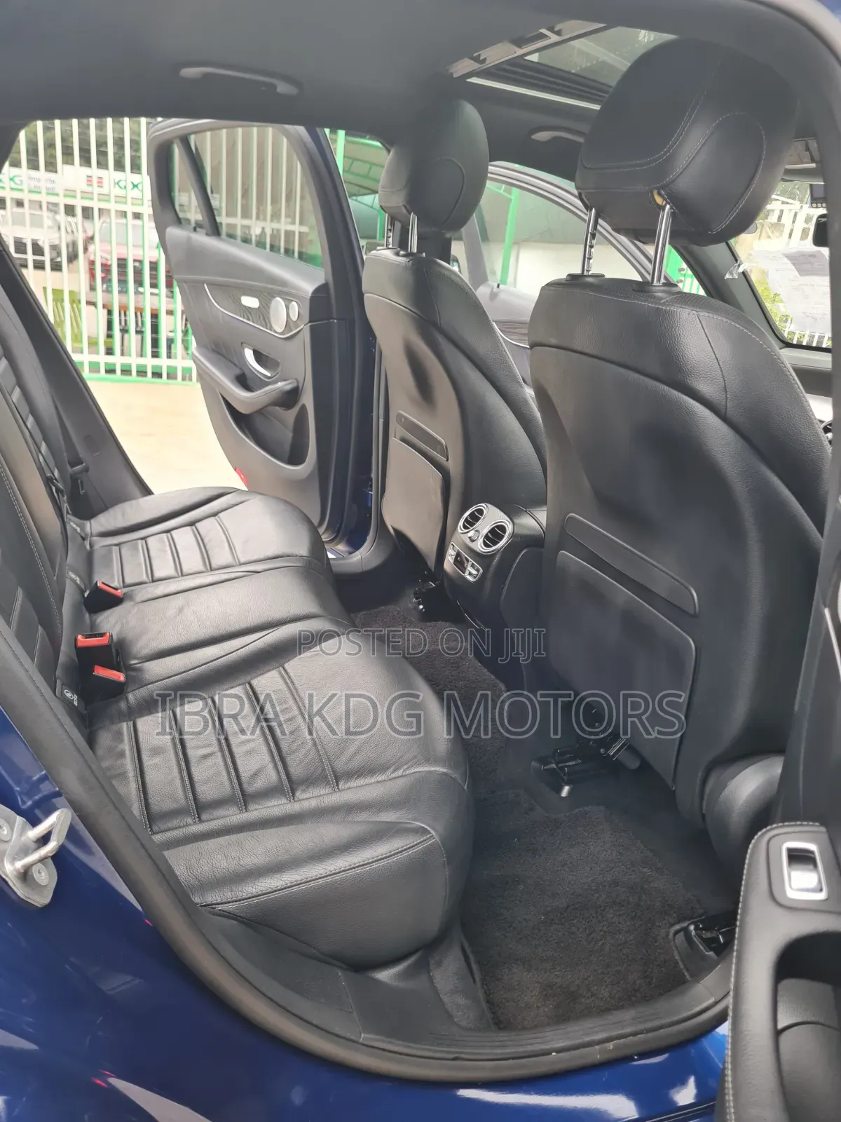 Mercedes-Benz GLC-Class 2019 Blue