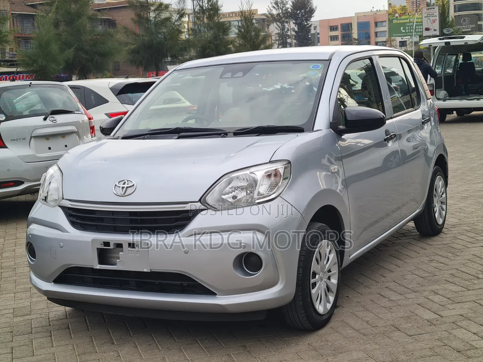 Toyota Passo 2019 Silver